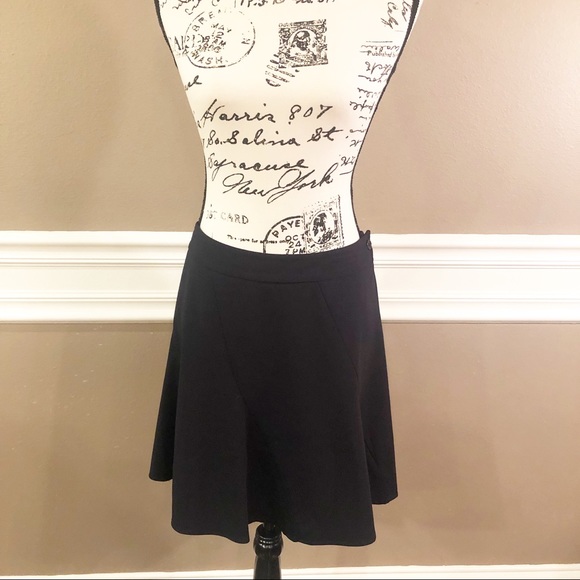 CAbi Dresses & Skirts - CAbi Skater Style Skirt, Size 12, EUC